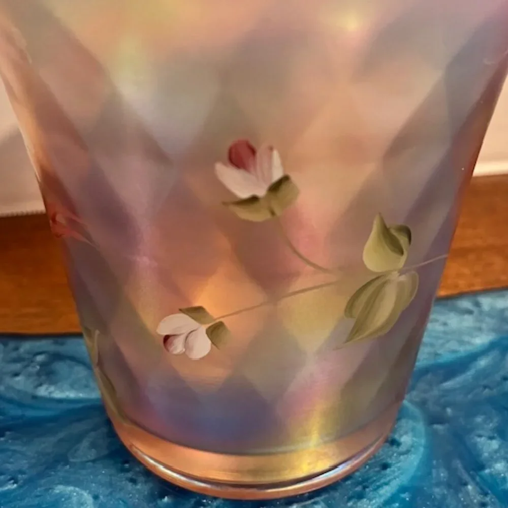 Shelley Fenton 1997 Family Signature Series Field Flowers Iridescent Vase